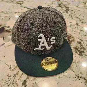 New Era 59Fifty MLB Oakland A's Fitted Size 7 3/8 Official Team Baseball Hat Cap